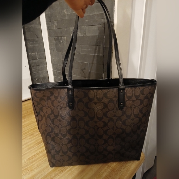 Coach Reversible Tote Bag with Yellow Dinosaur Design - Picture 9 of 12